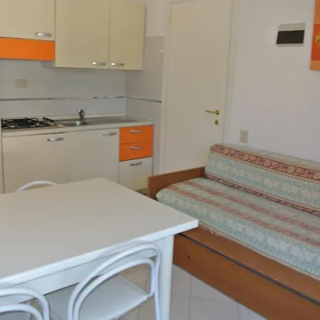 Cozy Flat With Sun Terrace 利尼亚诺萨比亚多罗