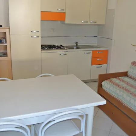 Cozy Flat With Sun Terrace 利尼亚诺萨比亚多罗